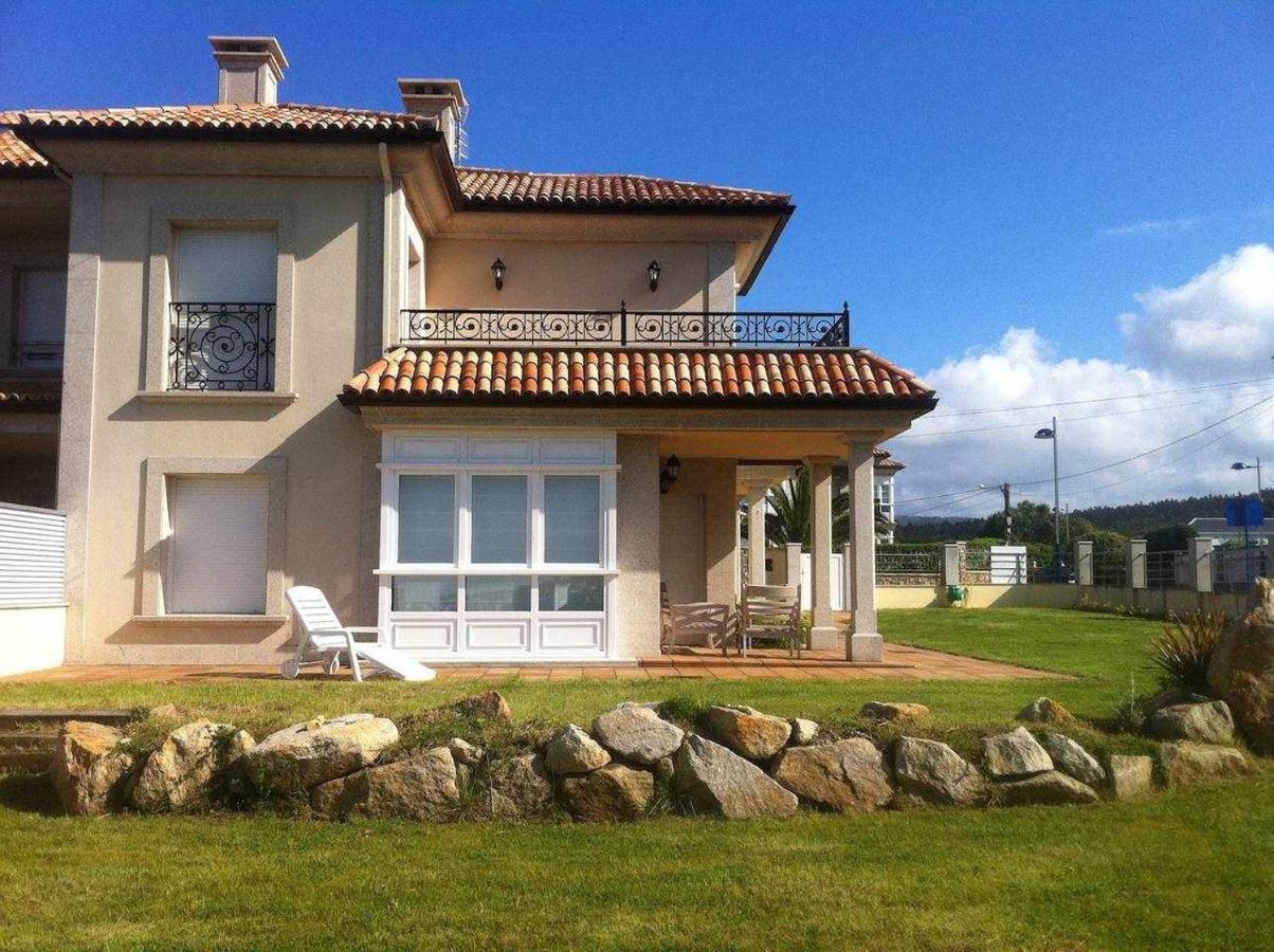 Villa Chalet Pareado Con Jardin En 1ª Linea De Mar Burela Exterior foto